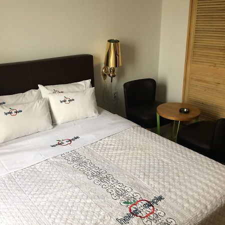 Apple Motel Cshungdzsu Kültér fotó